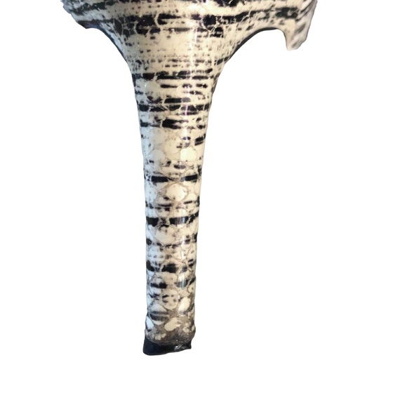 Enzo Angiolini Black & White Pump Peek Toe Heels 8 - Picture 5 of 9